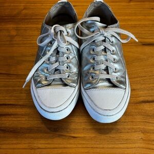 Vionic Delight Edie All Leather Pewter/Silver and White Women's Sneakers, Size 8